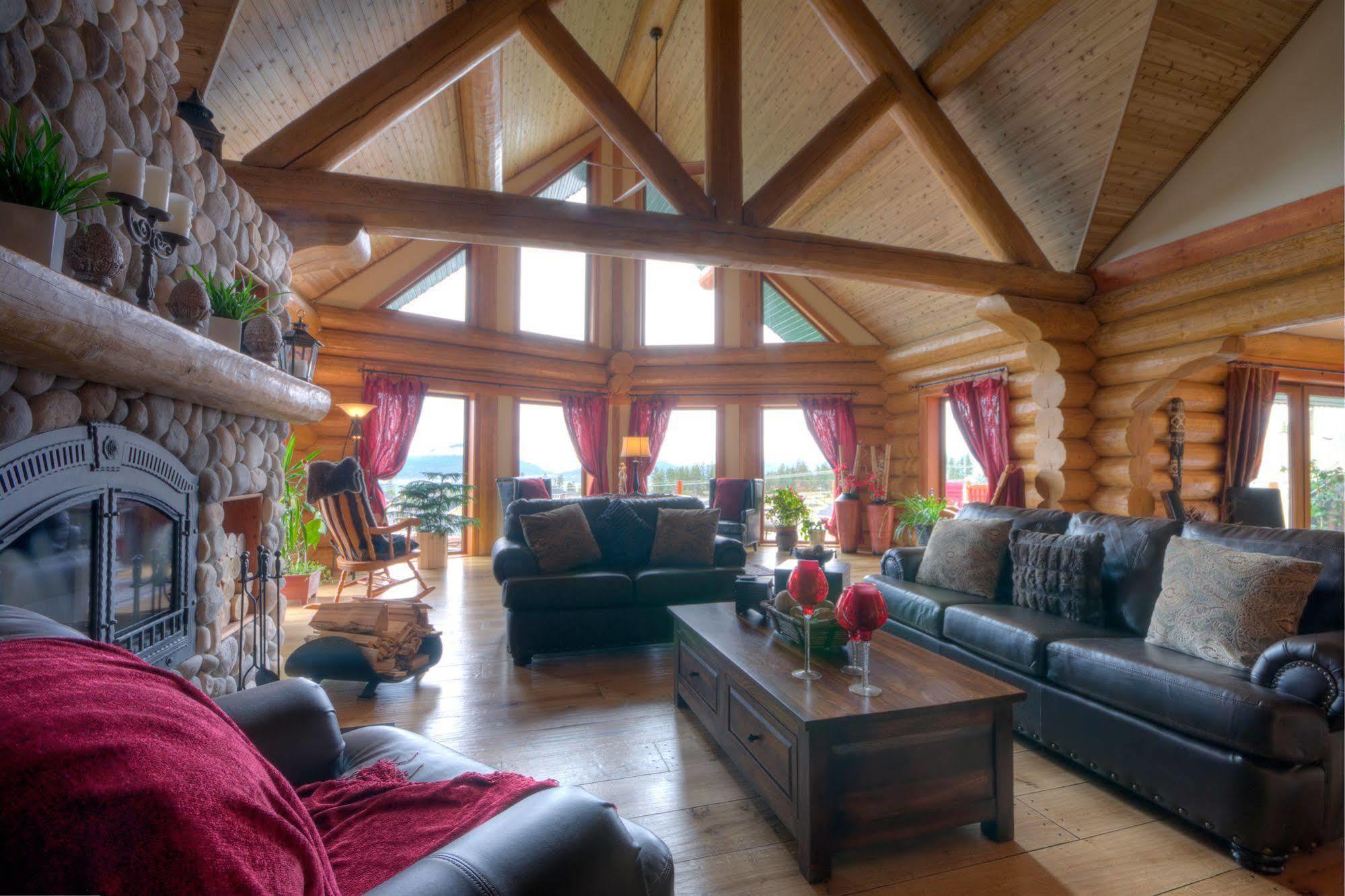 קלונה A Okanagan Lakeview Inn מראה חיצוני תמונה