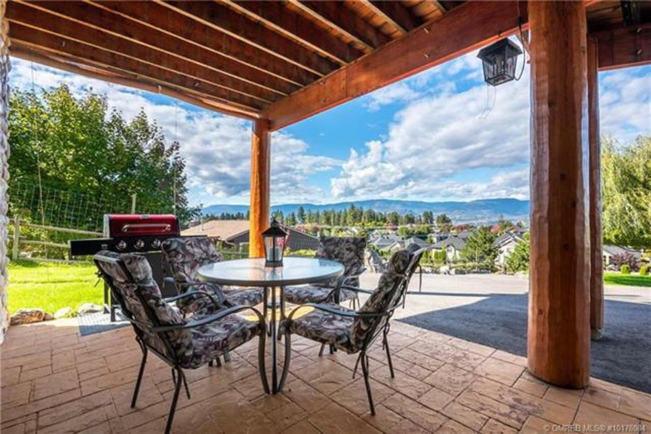 קלונה A Okanagan Lakeview Inn מראה חיצוני תמונה